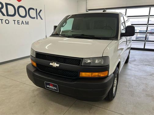 Summit White 2020 Chevrolet Express 2500 RWD 2500 Regular Wheelbase WT