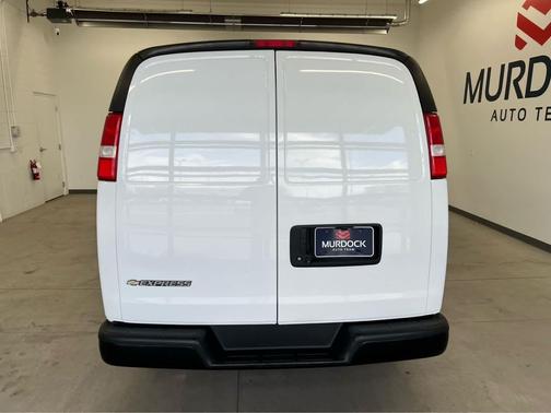 Summit White 2020 Chevrolet Express 2500 LT