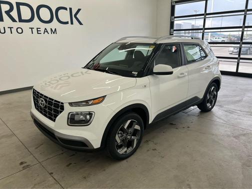 Lunar White 2026 Hyundai VENUE SEL