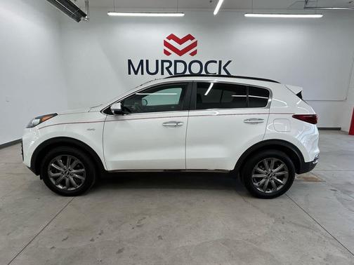 Snow White Pearl 2020 Kia Sportage S