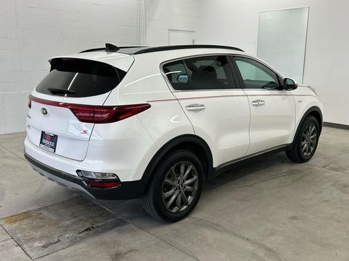 Snow White Pearl 2020 Kia Sportage S