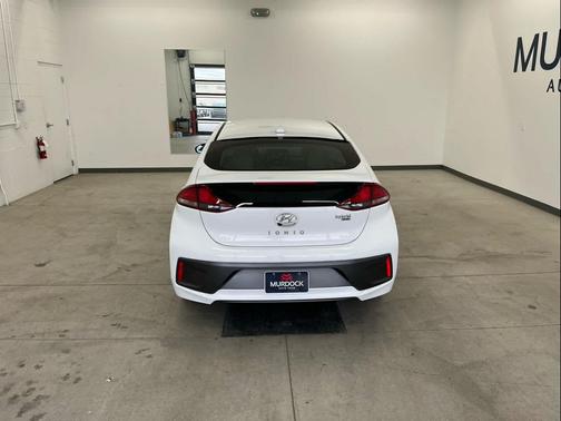 2022 Hyundai IONIQ Hybrid Blue