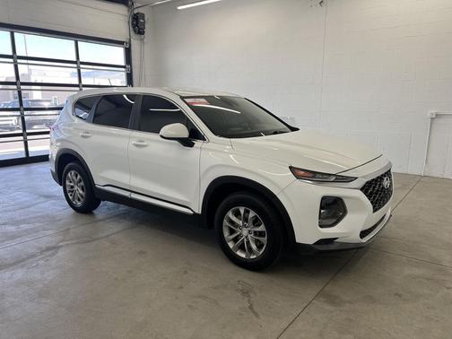 Quartz White 2019 Hyundai SANTA FE SE 2.4