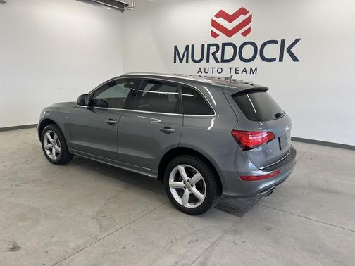 Monsoon Gray Metallic 2017 Audi Q5 2.0T Premium Plus