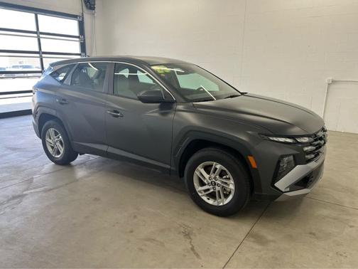Ecotronic Gray Matte 2025 Hyundai TUCSON SE