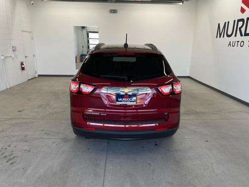 2017 Chevrolet Traverse 2LT