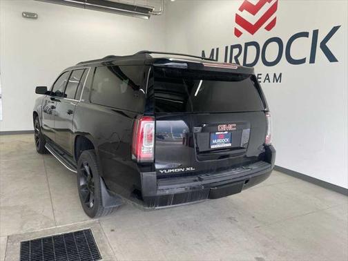 2017 GMC Yukon XL SLT