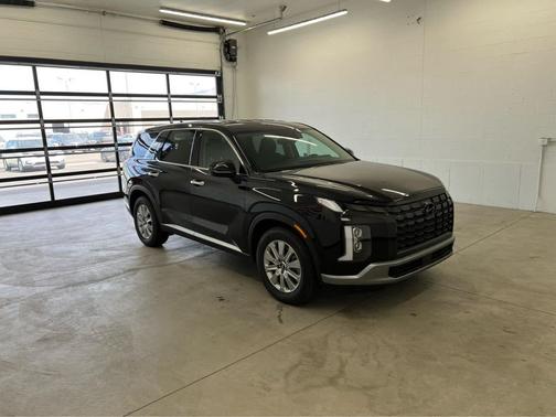 2025 Hyundai PALISADE SE