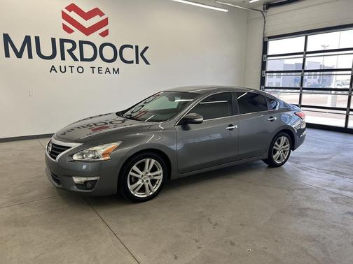 Gun Metallic 2015 Nissan Altima 3.5 SL