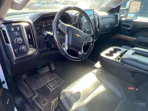 Summit White 2015 Chevrolet Silverado 2500 LTZ