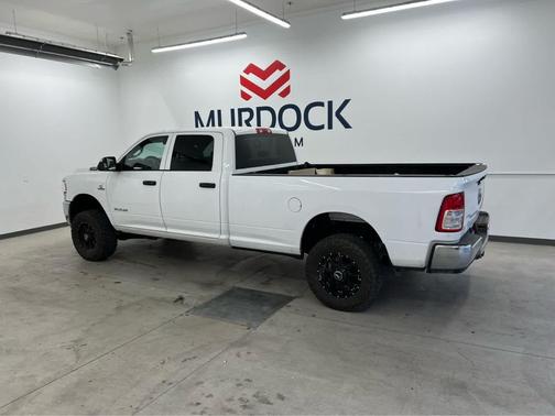 2022 RAM 3500 Tradesman Crew Cab 4x4 8' Box