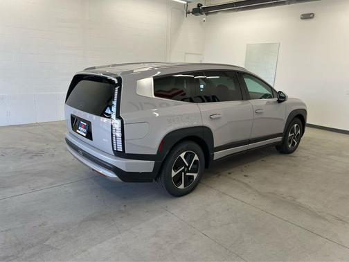 Cyber Gray 2026 Hyundai IONIQ 9 SE