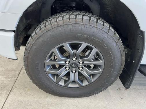 Oxford White 2023 Ford F-150 Tremor
