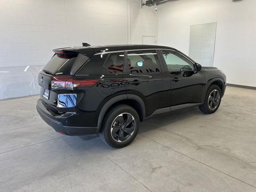 Super Black 2025 Nissan Rogue SV