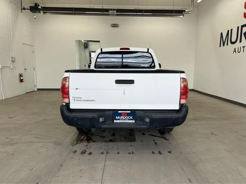Super White 2005 Toyota Tacoma Base