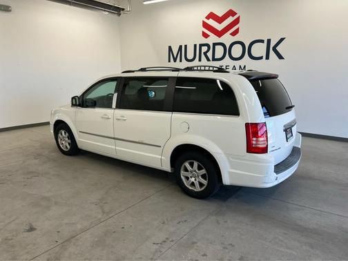 2009 Chrysler Town & Country Touring