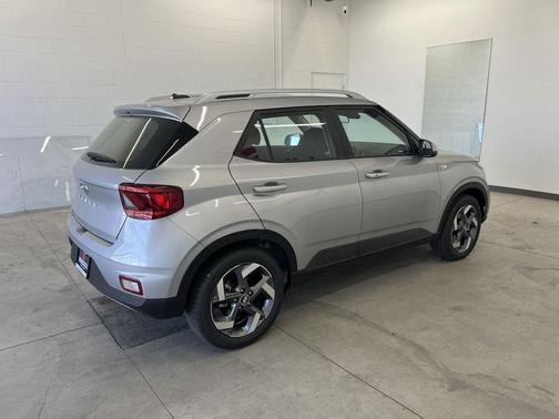 Shimmering Silver 2026 Hyundai VENUE SEL