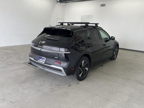 2025 Hyundai IONIQ 5 SEL