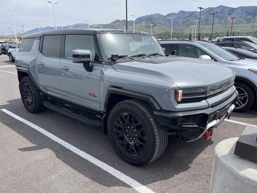 Meteorite Metallic (Grey) 2024 GMC HUMMER EV SUV 2X