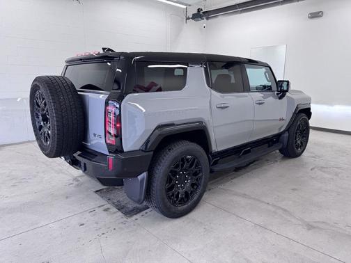 Meteorite Metallic (Grey) 2024 GMC HUMMER EV SUV 2X