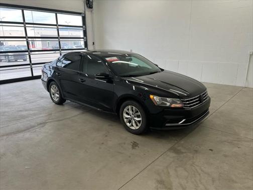 2018 Volkswagen Passat 2.0T S