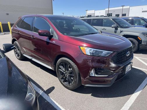 Burgundy Velvet Metallic Tinted Clearcoat 2021 Ford Edge ST Line