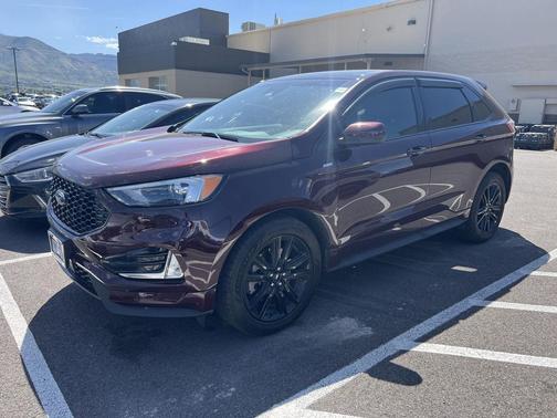 Burgundy Velvet Metallic Tinted Clearcoat 2021 Ford Edge ST Line