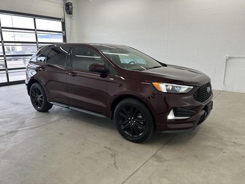 Burgundy Velvet Metallic Tinted Clearcoat 2021 Ford Edge ST Line