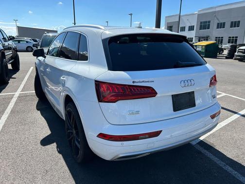 2018 Audi Q5 2.0T Premium Plus