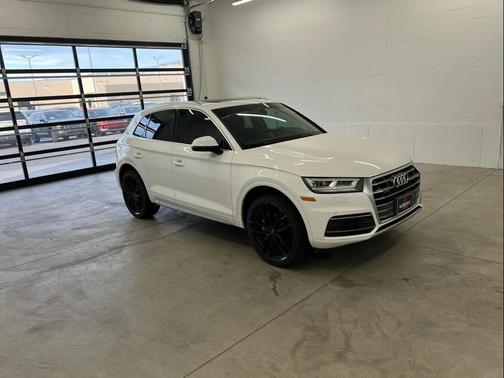 2018 Audi Q5 2.0T Premium Plus