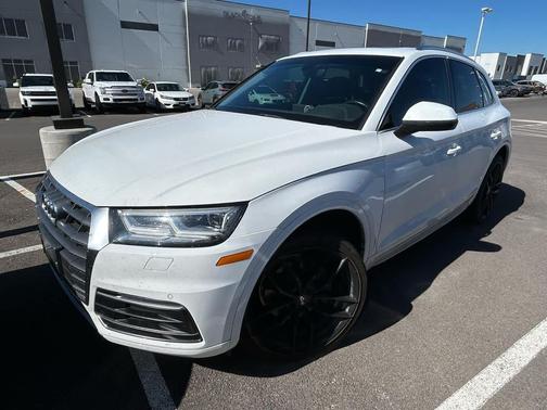 2018 Audi Q5 2.0T Premium Plus