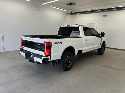 2025 Ford F-350 Platinum