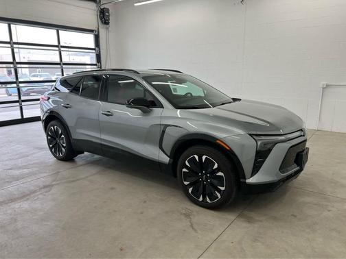 Sterling Gray Metallic 2024 Chevrolet Blazer EV eAWD RS