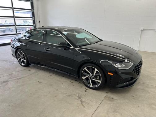 Onyx Black 2023 Hyundai SONATA SEL Plus