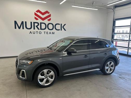 2022 Audi Q5 45 S line Premium Plus
