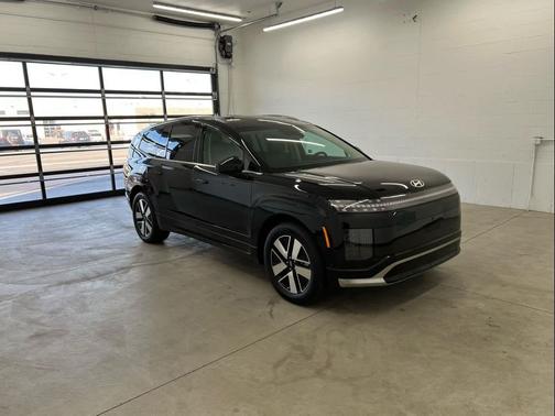 Abyss Black 2026 Hyundai IONIQ 9 SEL