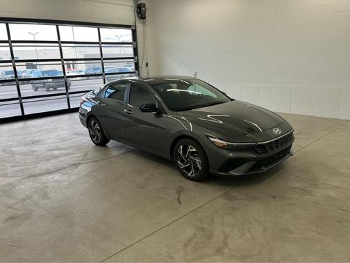 2025 Hyundai ELANTRA Sport