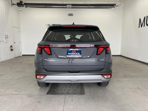 Ecotronic Gray 2026 Hyundai TUCSON SE