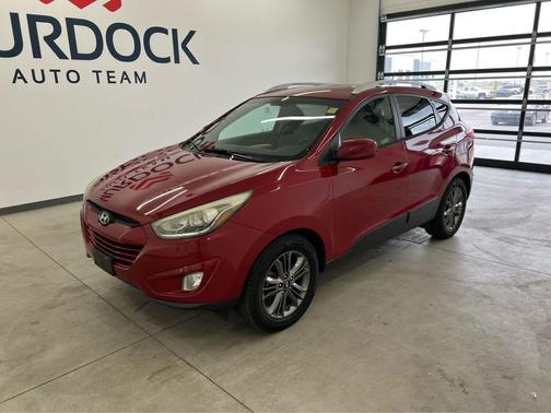 Garnet Red 2014 Hyundai TUCSON SE