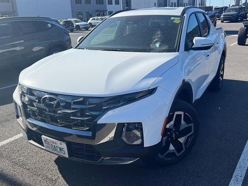 Atlas White 2024 Hyundai SANTA CRUZ Limited
