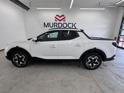 Atlas White 2024 Hyundai SANTA CRUZ Limited