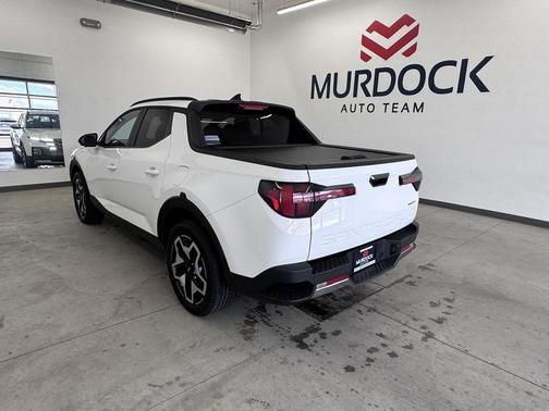 Atlas White 2024 Hyundai SANTA CRUZ Limited