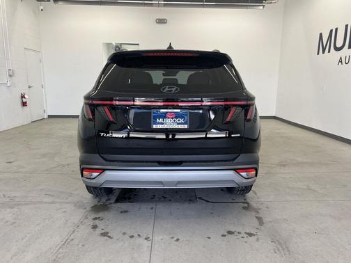 Phantom Black 2026 Hyundai TUCSON SEL Premium
