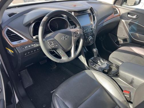 Monaco White 2018 Hyundai SANTA FE SE Ultimate