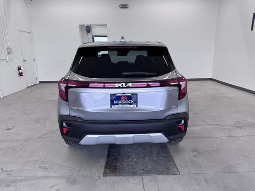 Steel Gray 2026 Kia Seltos LX