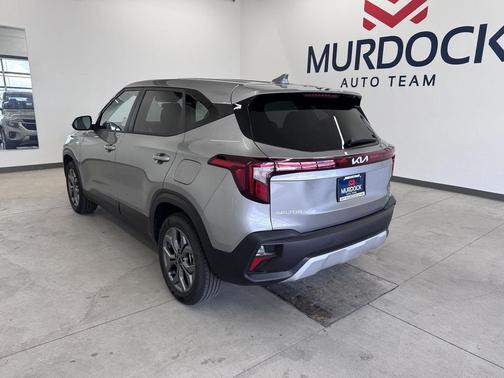 Steel Gray 2026 Kia Seltos LX