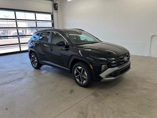Phantom Black 2025 Hyundai TUCSON SEL