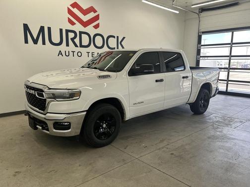 Bright White Clearcoat 2025 RAM 1500 Big Horn/Lone Star