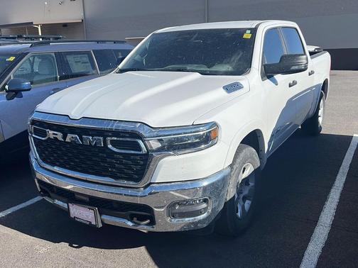 Bright White Clearcoat 2025 RAM 1500 Big Horn/Lone Star