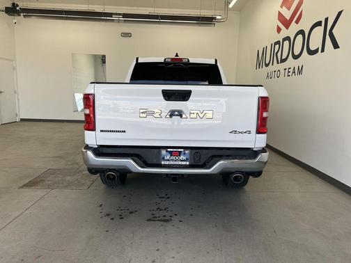 Bright White Clearcoat 2025 RAM 1500 Big Horn/Lone Star